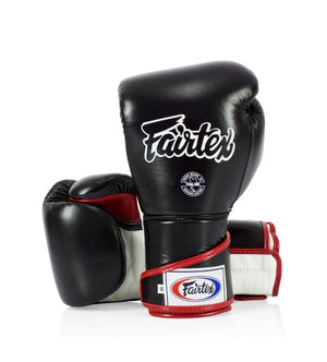 นวมชกมวย รุ่น Stylish Angular Sparring - Locked Thumb