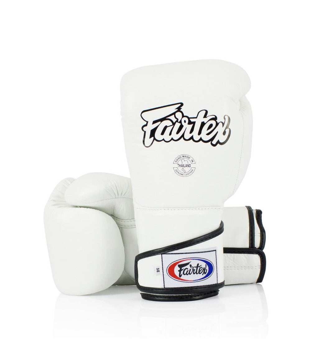 นวมชกมวย รุ่น Stylish Angular Sparring - Locked Thumb
