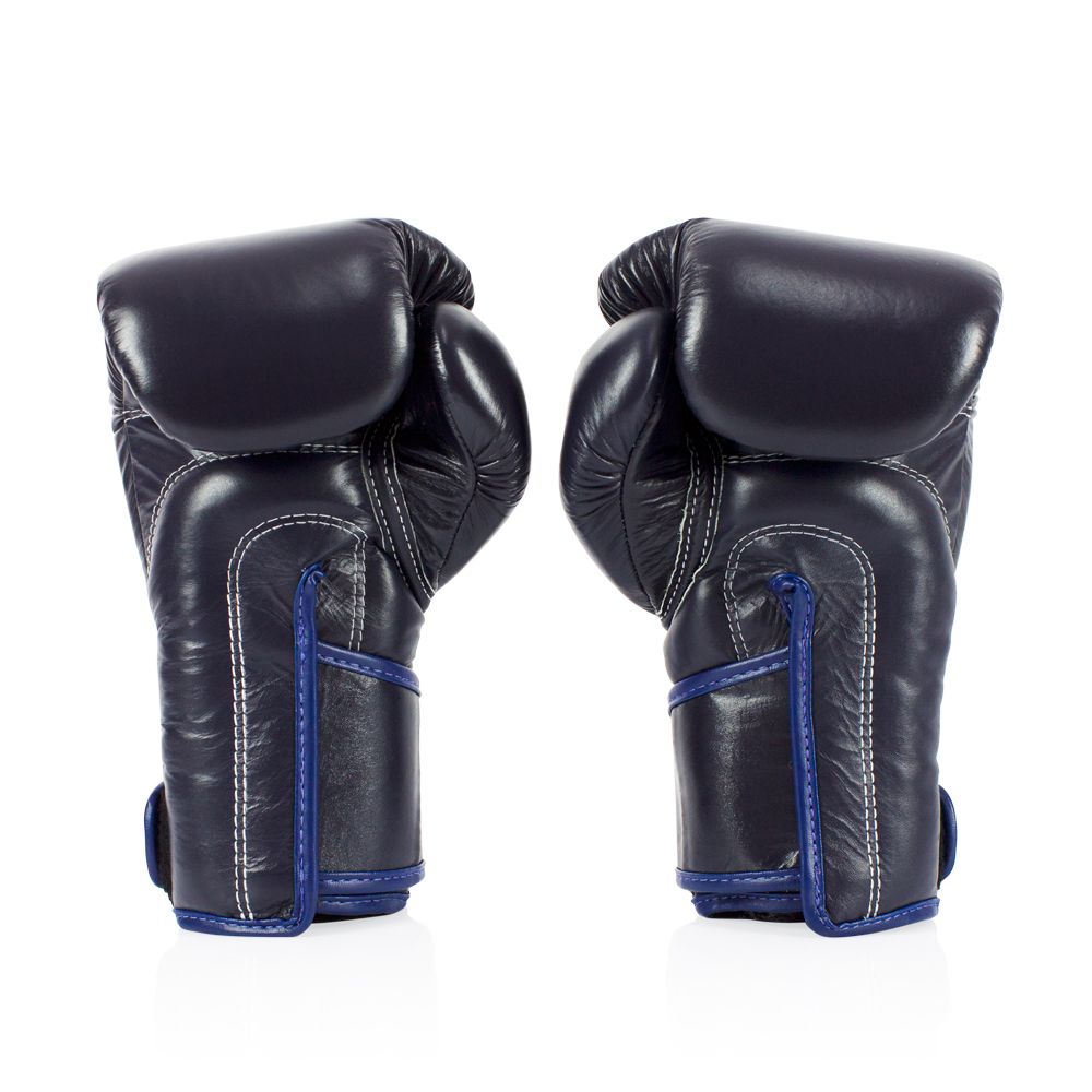 นวมชกมวย รุ่น Stylish Angular Sparring - Locked Thumb
