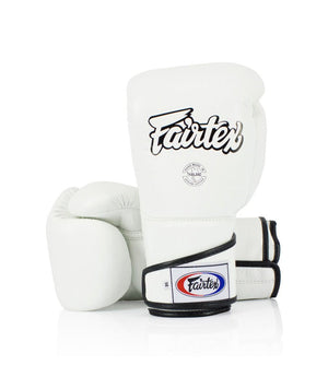 นวมชกมวย รุ่น Stylish Angular Sparring - Locked Thumb